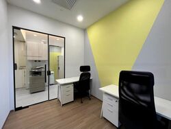 Woods Square (D25), Office #462633441